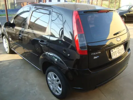 FORD Fiesta Hatch 1.6 4P CLASS FLEX, Foto 4