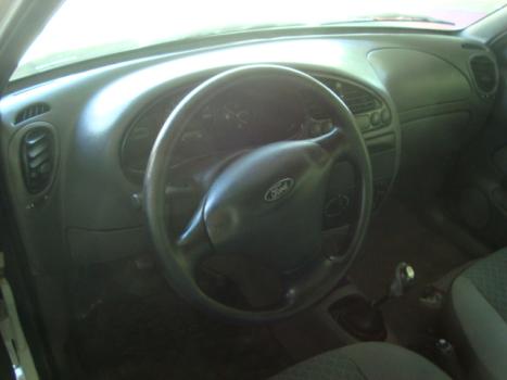 FORD Fiesta Hatch 1.0 GL , Foto 3