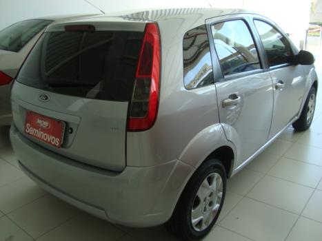 FORD Fiesta Hatch 1.6 4P, Foto 4