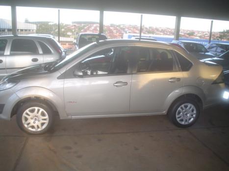 FORD Fiesta Sedan 1.6 4P FLEX, Foto 2