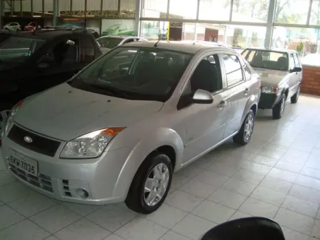 FORD Fiesta Sedan 1.6 4P FLEX, Foto 3