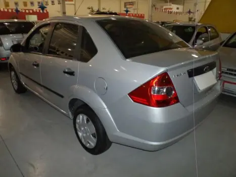 FORD Fiesta Sedan 1.0 4P PERSONALIT�, Foto 3