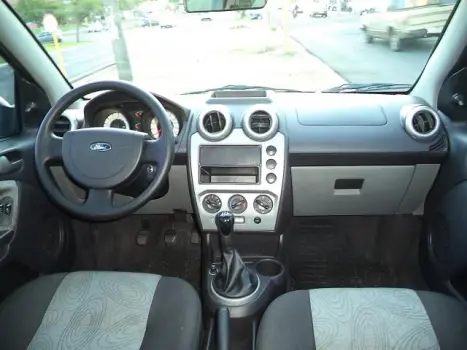 FORD Fiesta Sedan 1.6 4P FLEX, Foto 4