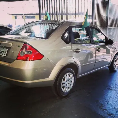 FORD Fiesta Sedan 1.6 4P FLEX, Foto 2