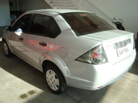 FORD Fiesta Sedan 1.6 4P FLEX, Foto 4