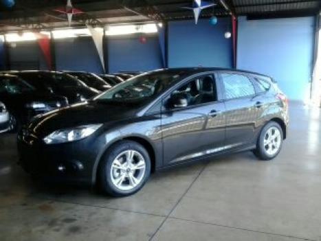 FORD Focus Hatch 1.6 4P, Foto 3