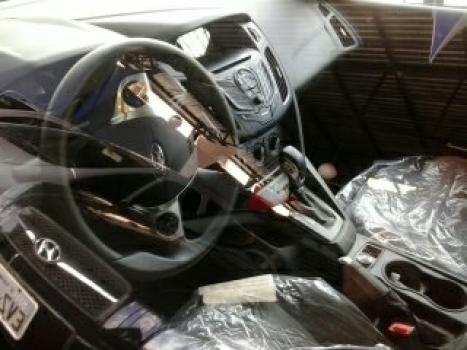 FORD Focus Hatch 1.6 4P, Foto 4