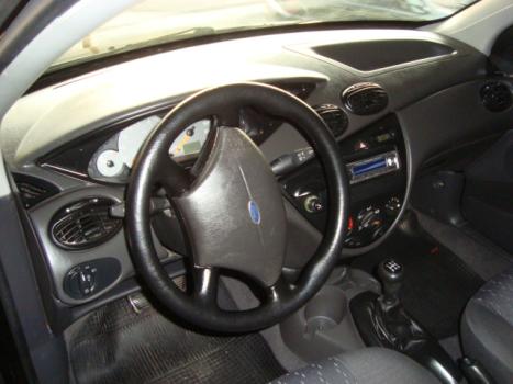 FORD Focus Hatch 1.6 4P GLX, Foto 4