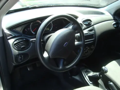 FORD Focus Hatch 1.6 4P, Foto 4