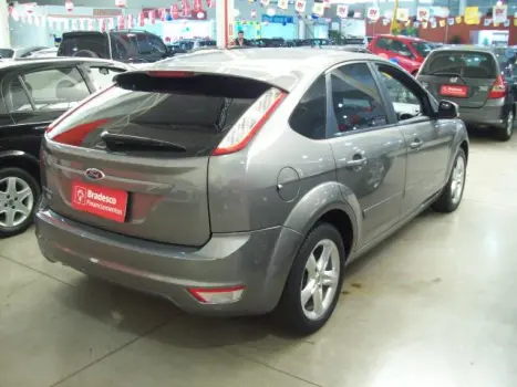 FORD Focus Hatch 1.6 16V 4P FLEX GL, Foto 3