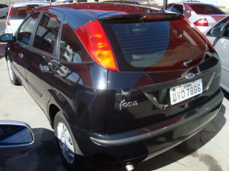 FORD Focus Hatch 1.6 4P GL, Foto 2