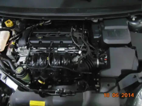 FORD Focus Hatch 1.6 4P GLX FLEX, Foto 4