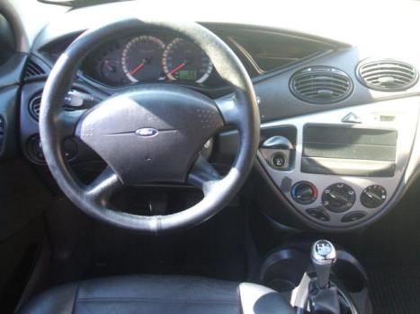FORD Focus Hatch 2.0 16V 4P GLX, Foto 4