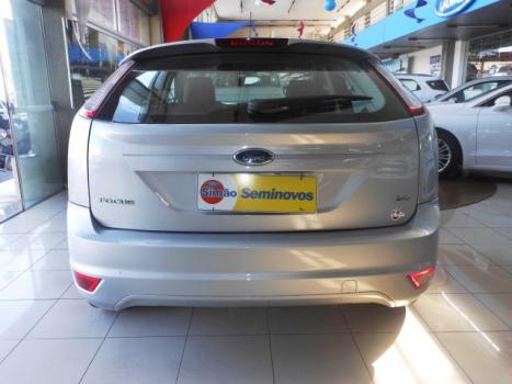 FORD Focus Hatch 2.0 16V 4P GLX, Foto 4