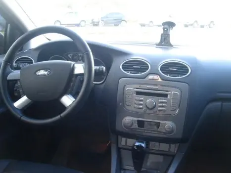 FORD Focus Hatch 2.0 16V 4P TITANIUM FLEX, Foto 3