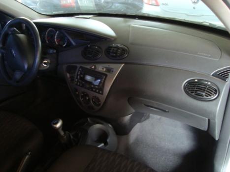 FORD Focus Hatch 2.0 16V 4P FLEX AUTOM�TICO, Foto 4