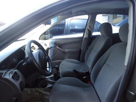 FORD Focus Sedan 1.6 4P GLX, Foto 3