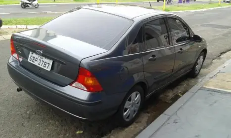 FORD Focus Sedan 1.6 4P GLX FLEX, Foto 2