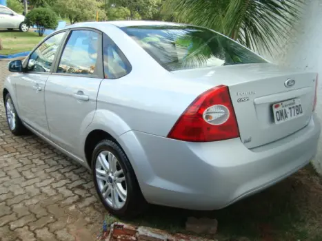 FORD Focus Sedan 2.0 16V 4P GLX FLEX, Foto 4