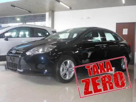 FORD Focus Sedan 2.0 16V 4P S FLEX, Foto 2