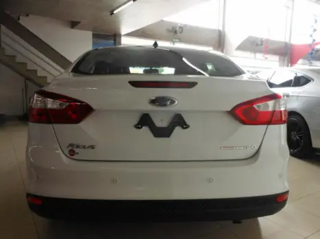 FORD Focus Sedan 2.0 16V 4P SE PLUS DIRECT FLEX, Foto 4