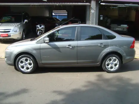 FORD Focus Sedan 2.0 16V 4P FLEX TITANIUM AUTOM�TICO, Foto 2