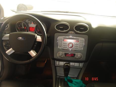 FORD Focus Sedan 2.0 16V 4P FLEX TITANIUM AUTOM�TICO, Foto 1