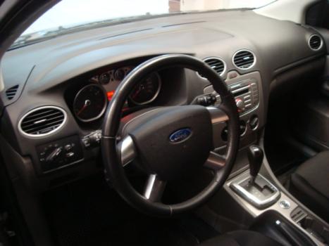 FORD Focus Sedan 2.0 16V 4P, Foto 4