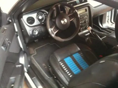 FORD Mustang 5.4 V8 32V SHELBY GT 500 COUP�, Foto 4