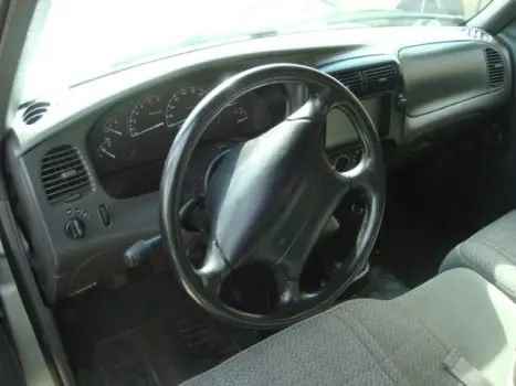 FORD Ranger 2.8 XL DIESEL TURBO INTECOOLER CABINE DUPLA, Foto 4