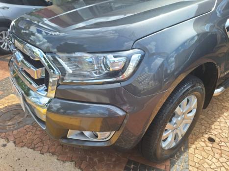 FORD Ranger 3.2 20V CABINE DUPLA 4X4 LIMITED AUTOM�TICO, Foto 7
