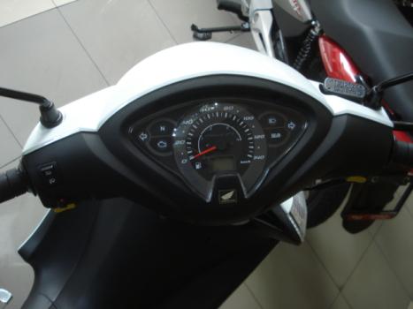 HONDA Biz 125 EX, Foto 3