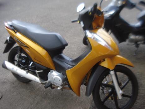 HONDA Biz 125 EX, Foto 2