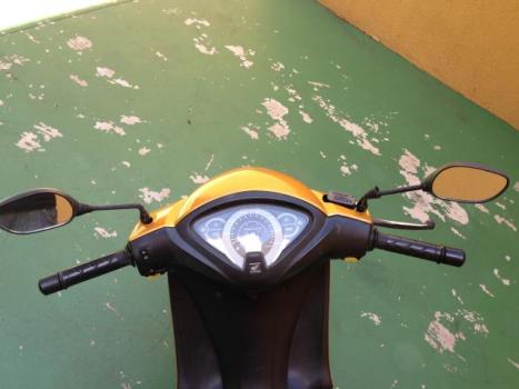 HONDA Biz 125 EX, Foto 4