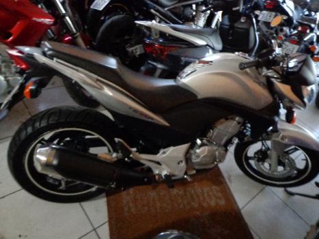 HONDA CB 300 R, Foto 1