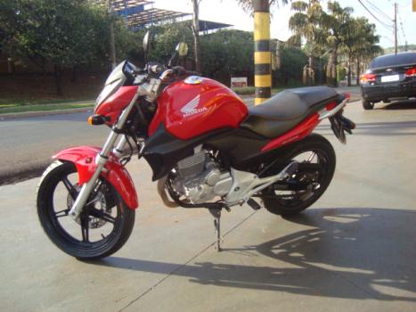HONDA CB 300 R, Foto 3