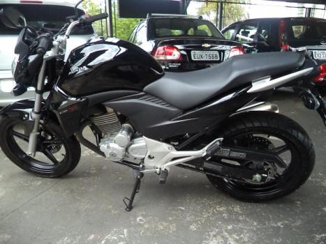 HONDA CB 300 R, Foto 2