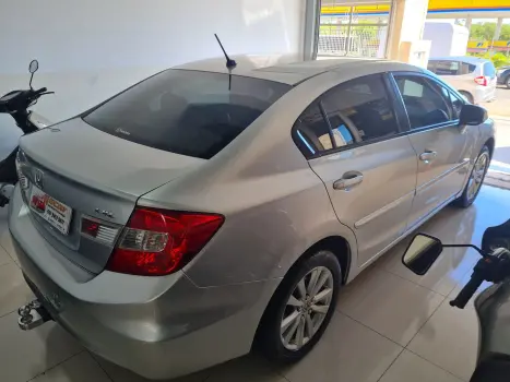HONDA Civic 1.8 16V 4P FLEX LXL AUTOM�TICO, Foto 8