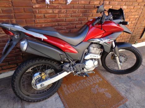 HONDA XRE 300 , Foto 3