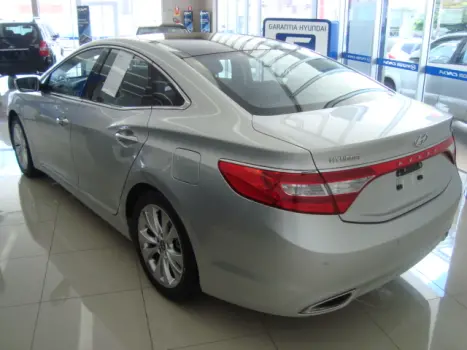 HYUNDAI Azera 3.3 V6 24V GLS AUTOM�TICO, Foto 3