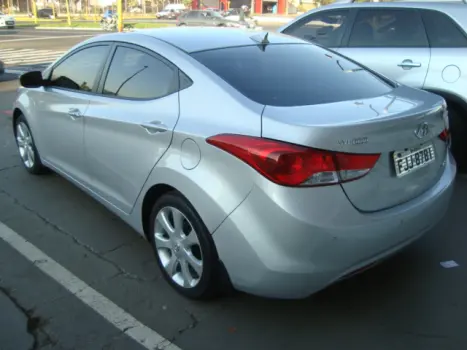HYUNDAI Elantra 1.8 16V 4P GLS AUTOM�TICO, Foto 4