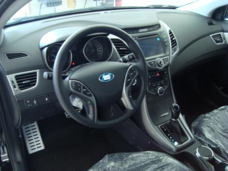 HYUNDAI Elantra 2.0 16V 4P GLS AUTOM�TICO, Foto 4