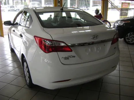 HYUNDAI HB 20 Sedan 1.0 12V 4P FLEX COMFORT PLUS, Foto 2