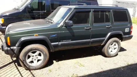 JEEP Cherokee 4.0 6 CILINDROS 12V 4P 4X4 SPORT, Foto 2