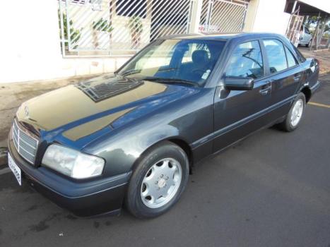 MERCEDES-BENZ C 180 1.8 16V 4P CLASSIC PLUS AUTOM�TICO, Foto 2