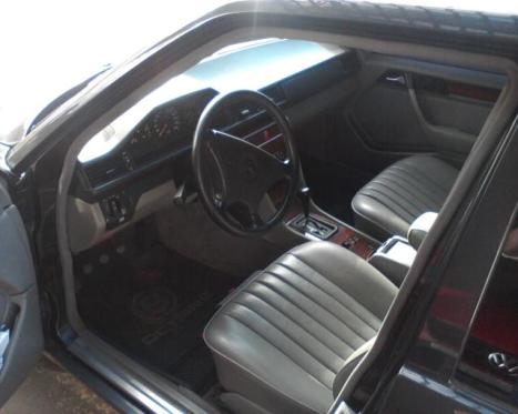 MERCEDES-BENZ E 320 3.2 V6 4P CLASSIC AUTOM�TICO, Foto 4