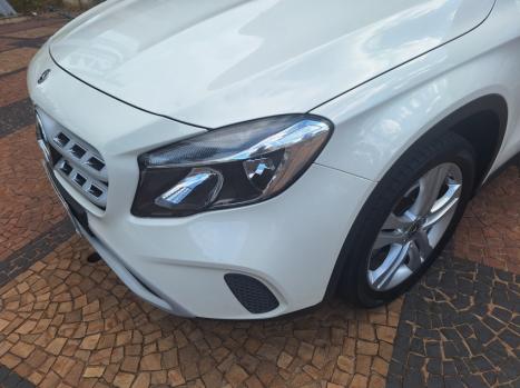 MERCEDES-BENZ GLA 200 1.6 16V 4P FLEX CGI STYLE TURBO AUTOM�TICO, Foto 5