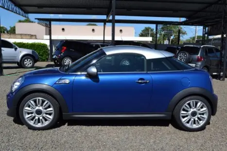 MINI Cooper 1.6 S 16V TURBO, Foto 2