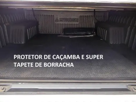 MITSUBISHI L 200 2.5 GLS HPE 4X4 CABINE DUPLA TURBO DIESEL, Foto 4