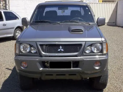 MITSUBISHI L 200 2.5 GLS HPE 4X4 CABINE DUPLA TURBO DIESEL, Foto 2